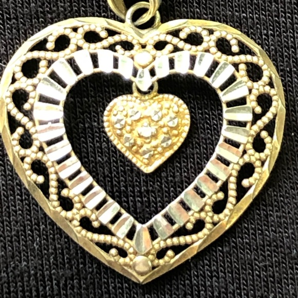 Sterling silver heart pendant - Picture 1 of 3